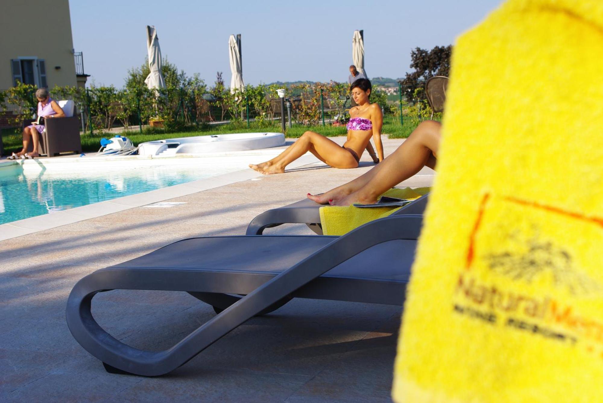 Naturalmente Wine Resort Agliano Terme Exterior foto